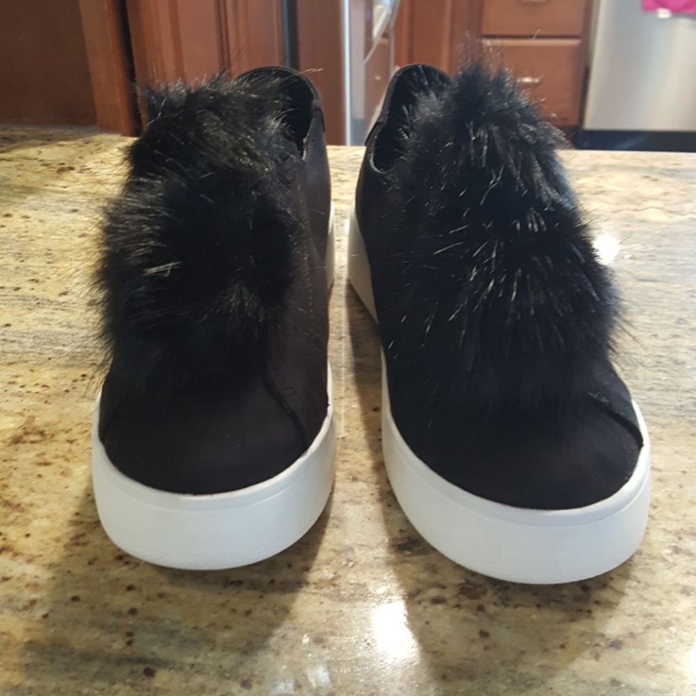 Steve Madden girly slip on sneaker